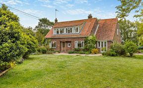 Photo of in Wiveton (NCC12)