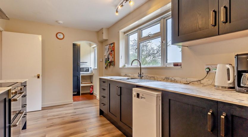 Photo of 4 Bed in Holt