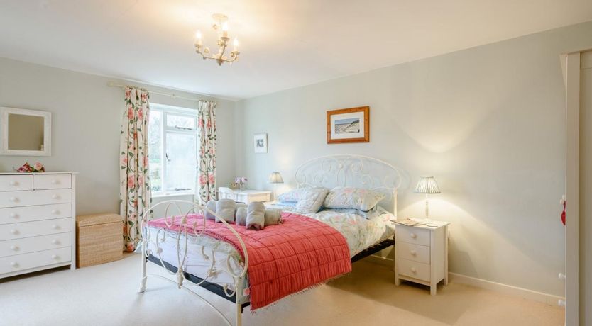 Photo of 2 Bed in Holt