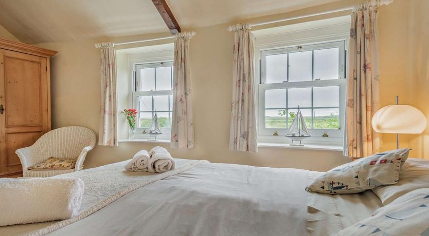 Photo of 2 Bed in Salthouse