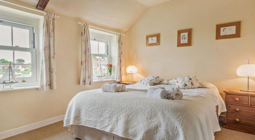 Photo of 2 Bed in Holt