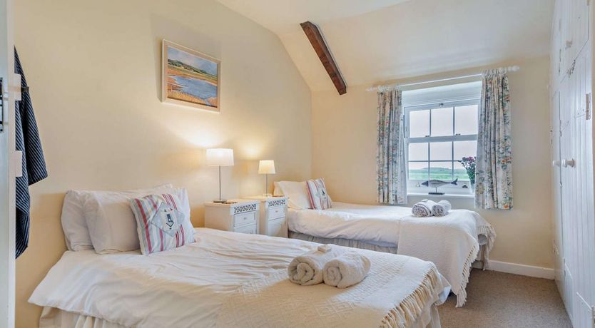 Photo of 2 Bed in Holt