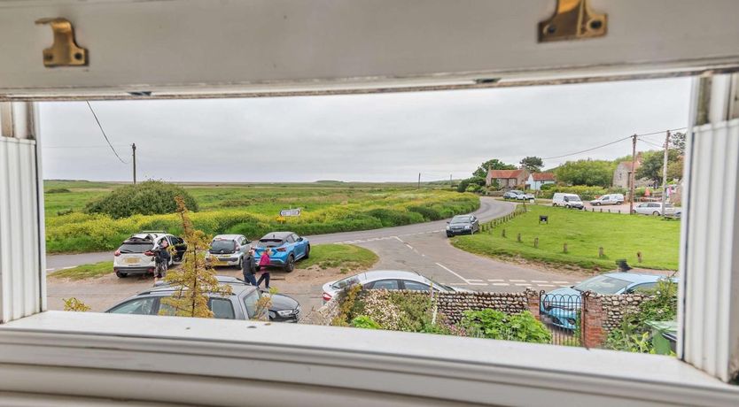 Photo of 2 Bed in Holt