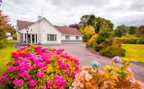 Photo of 4 Bed in Clonbur
