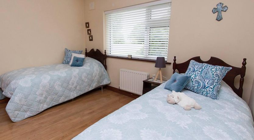 Photo of 4 Bed in Clonbur