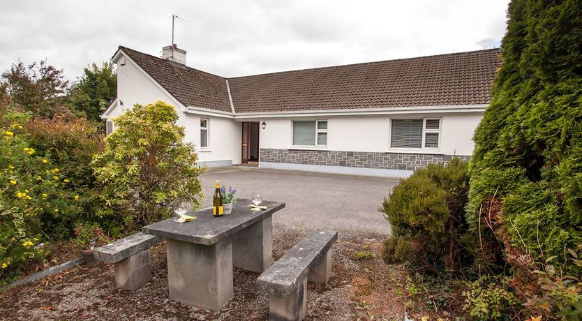 Photo of 4 Bed in Clonbur