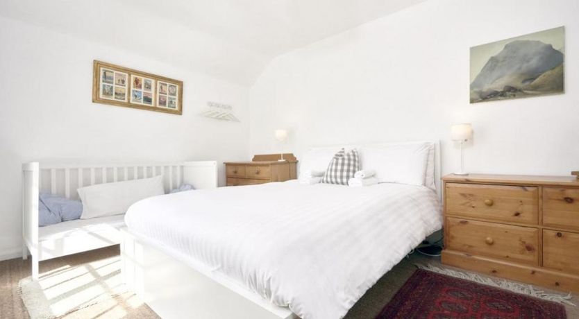 Photo of 4 Bed in Applethwaite