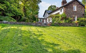 Photo of in Ullswater (SZ398)