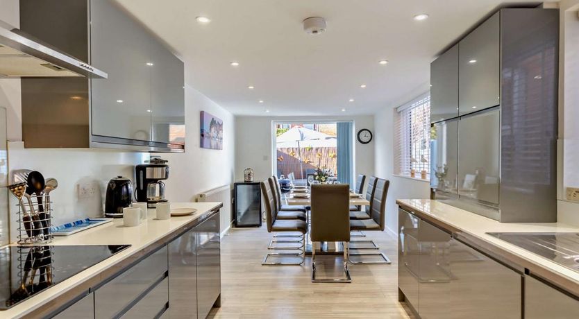 Photo of 4 Bed in Weymouth