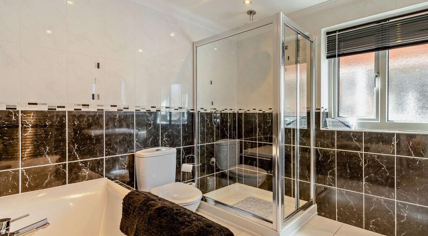 Photo of 4 Bed in Swanage