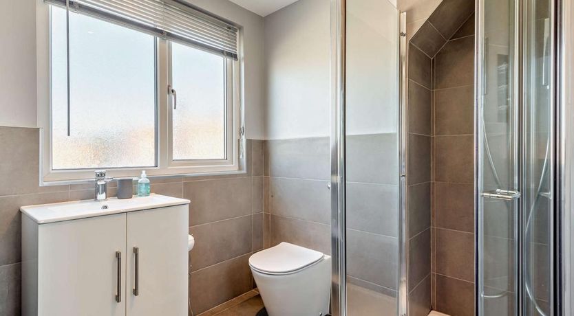 Photo of 4 Bed in Swanage