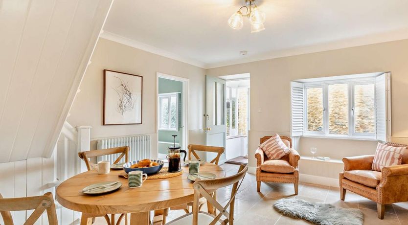 Photo of 2 Bed in Burton Bradstock