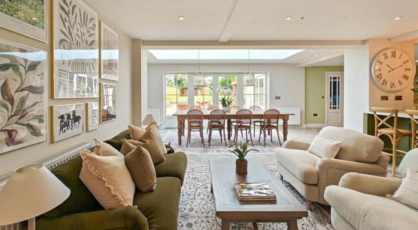 Photo of in Lymington (96189)