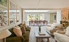 Photo of in Lymington (96189)