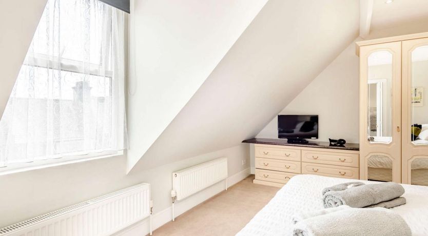 Photo of 4 Bed in Swanage