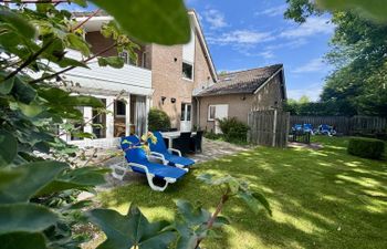 Boszicht 1 Holiday Home