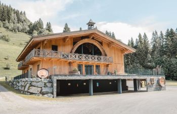 Fassl 1 Holiday Home