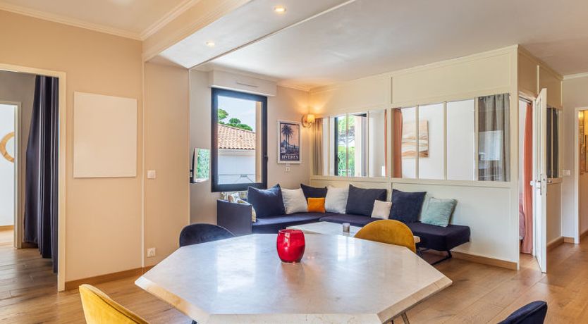 Photo of Les Lantanas