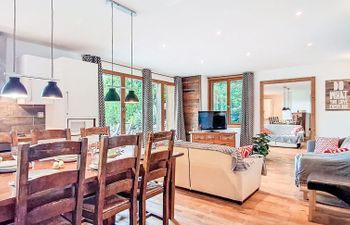 Le Pommier 5 Holiday Home