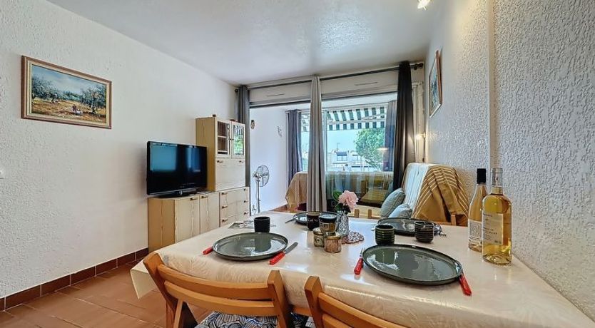 Photo of Le Quai aux Fleurs Apartment 8