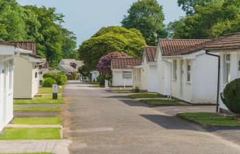 Rosecraddoc Lodges Holiday Home