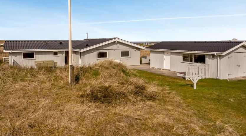 Photo of "Fridgerd" - 300m from the sea