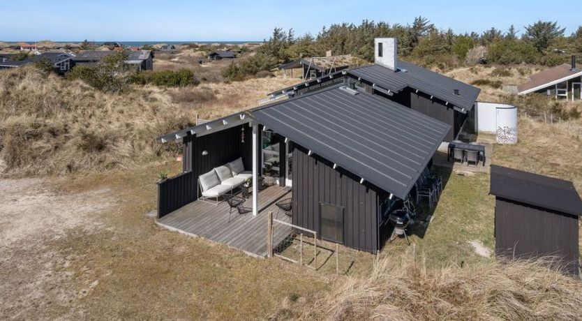 Photo of "Annrike" - 400m from the sea