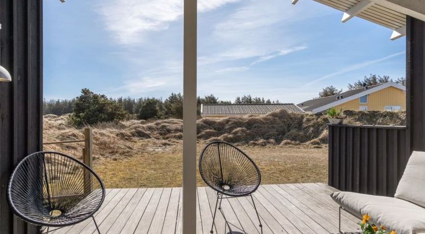 Photo of "Annrike" - 400m from the sea