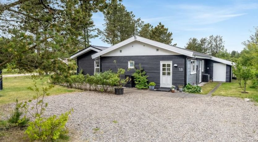 Photo of "Helmer" - 5km from the sea
