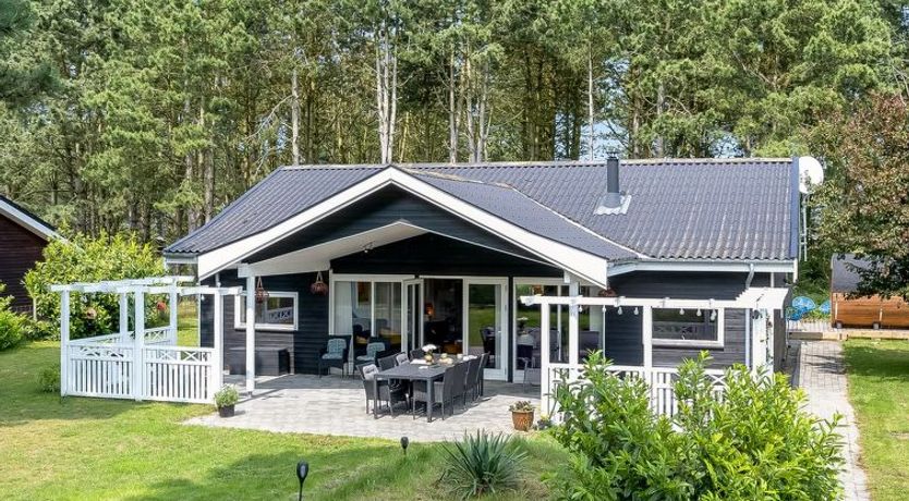 Photo of "Helin" - 800m from the sea