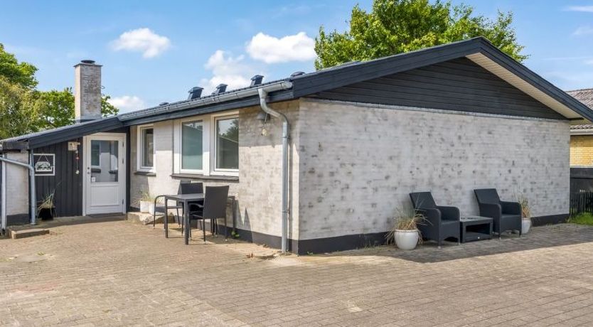 Photo of "Yardila" - 900m from the sea