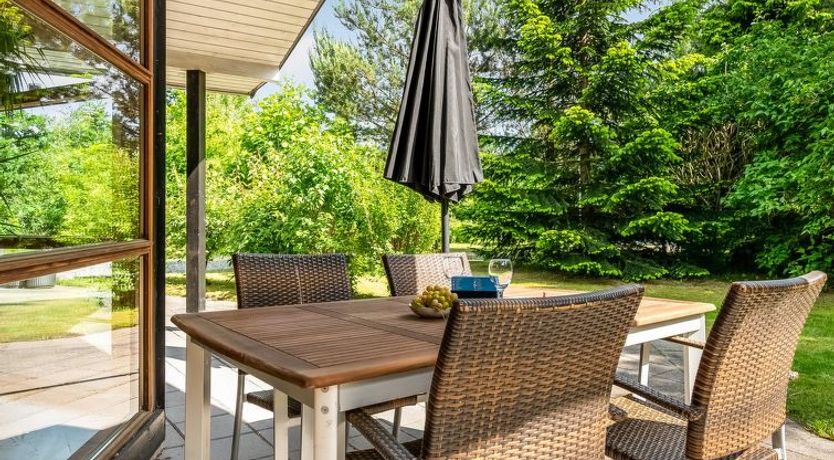 Photo of "Rosaline" - 500m from the sea