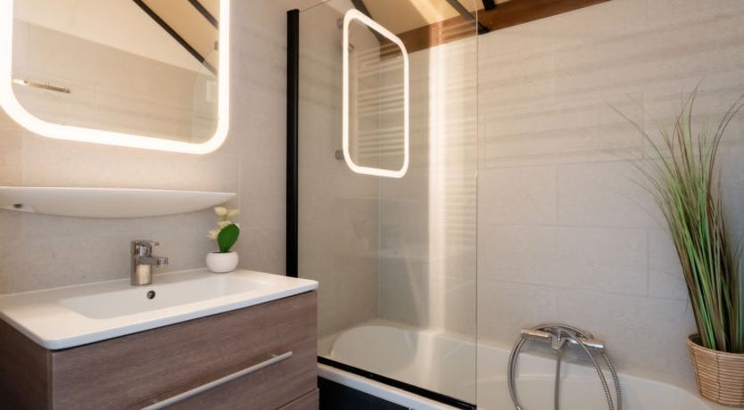 Photo of Julie with parking and shared pool Apartment 11