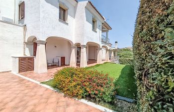 Karas Holiday Home
