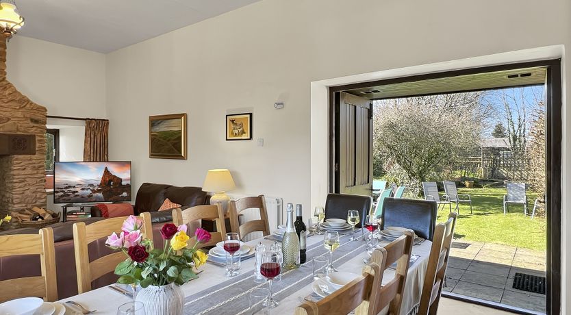 Photo of The Barn at Rainsbury House, Upton