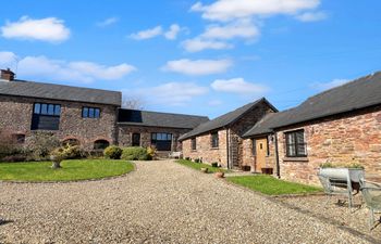 The Barn at Rainsbury House, Upton Holiday Home