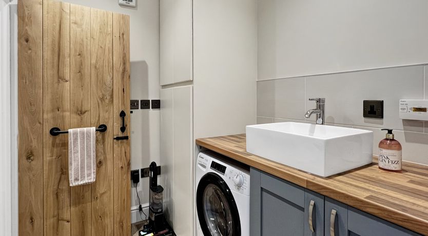 Photo of Broomy Barn, Brompton Regis