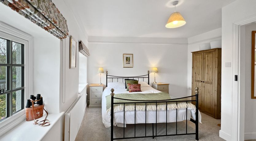 Photo of 6 The Poplars, Hawkcombe