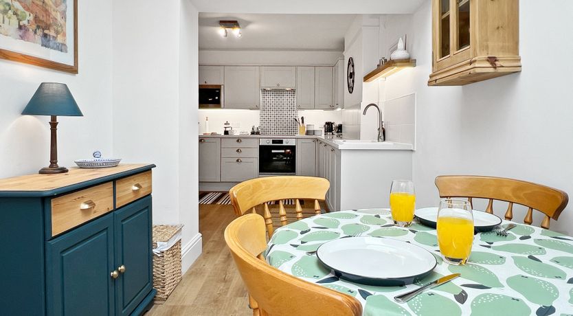 Photo of 6 The Poplars, Hawkcombe