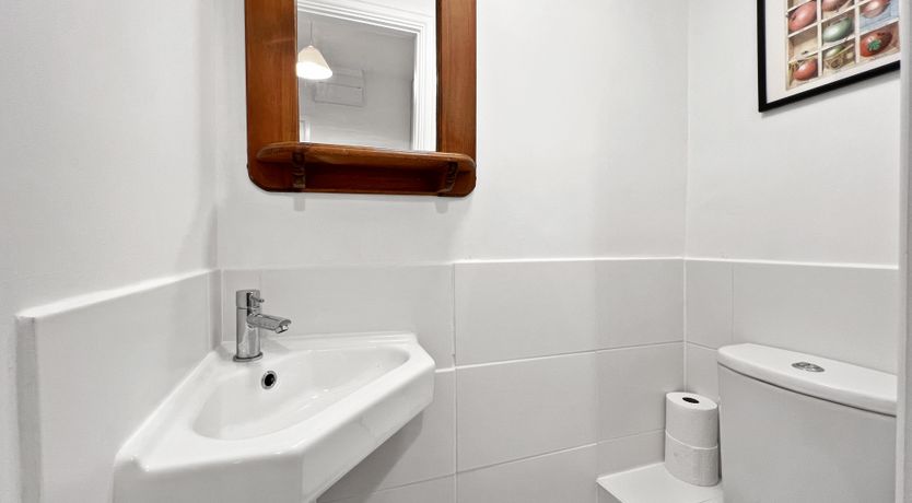 Photo of 6 The Poplars, Hawkcombe