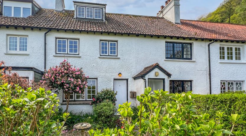 Photo of 6 The Poplars, Hawkcombe