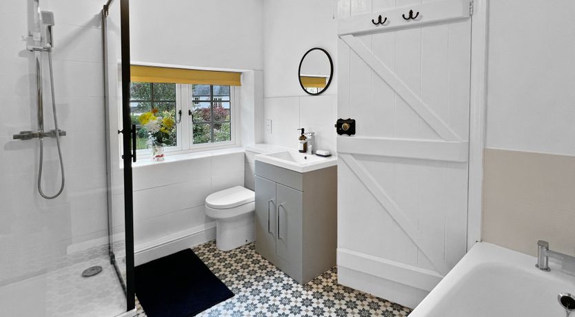 Photo of 6 The Poplars, Hawkcombe