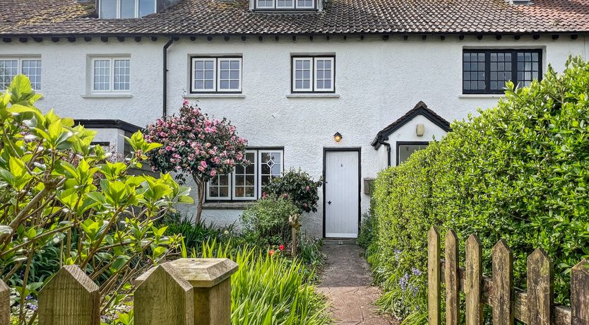 Photo of 6 The Poplars, Hawkcombe