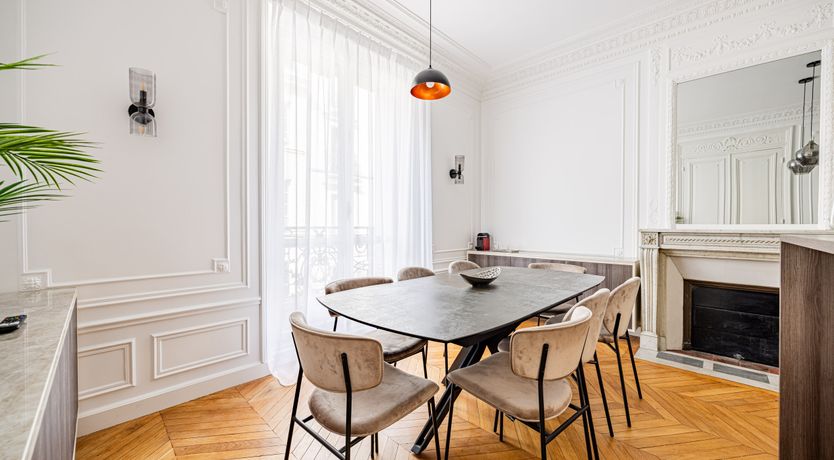 Photo of Élysées Lights