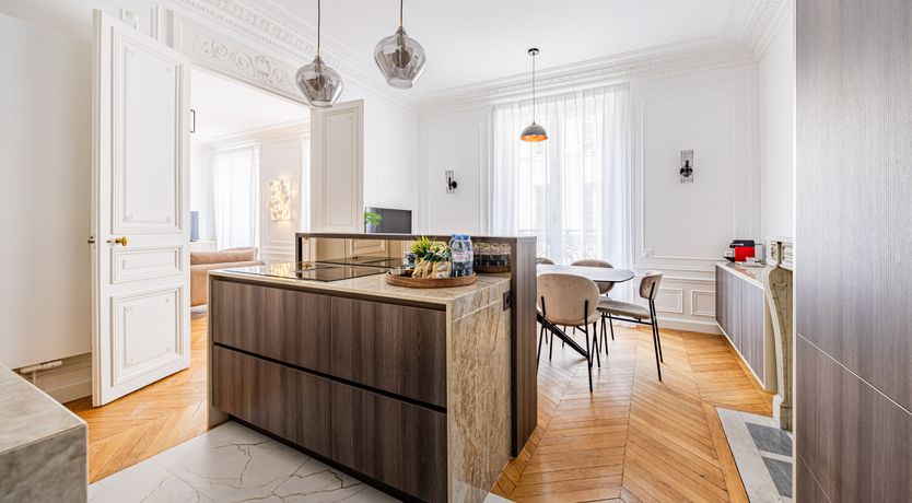 Photo of Élysées Lights