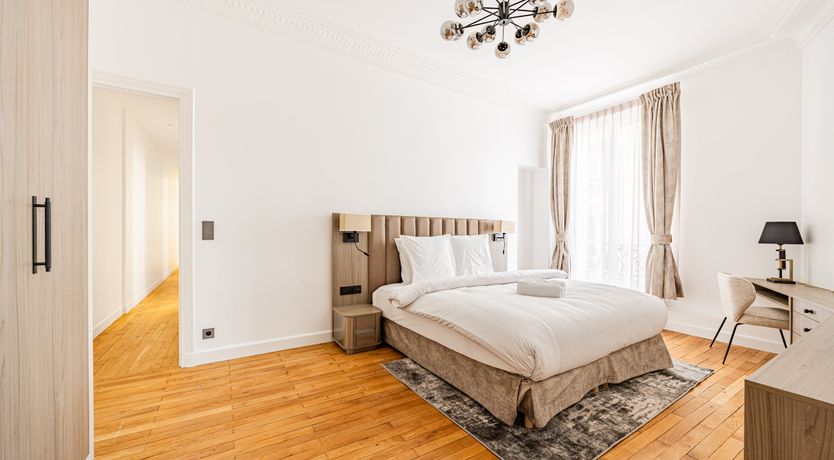 Photo of Élysées Lights