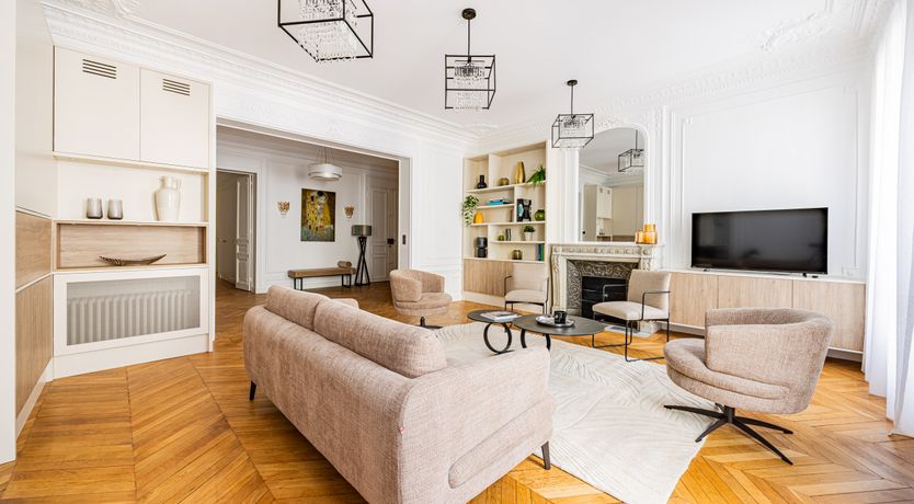 Photo of Élysées Lights