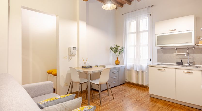 Photo of Modena Modern