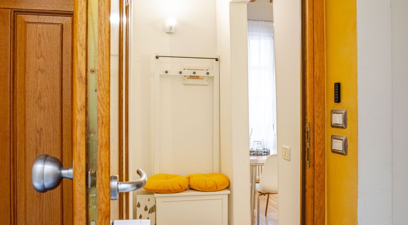 Photo of Modena Modern