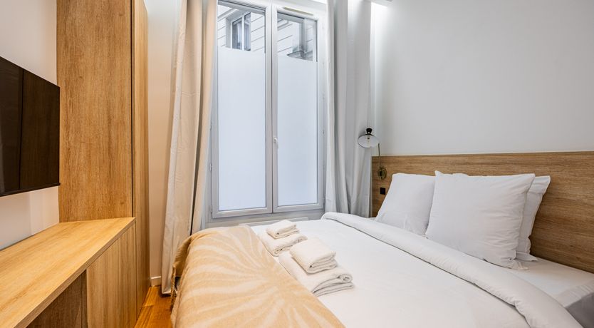 Photo of The Muse of Montparnasse